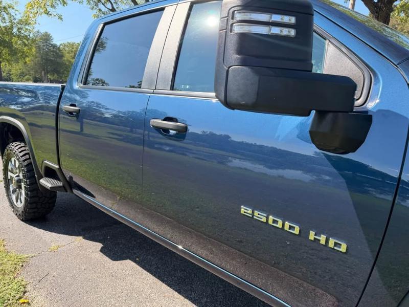 Chevrolet Silverado 2500HD Custom Crew Cab Short Box 4WD 2023