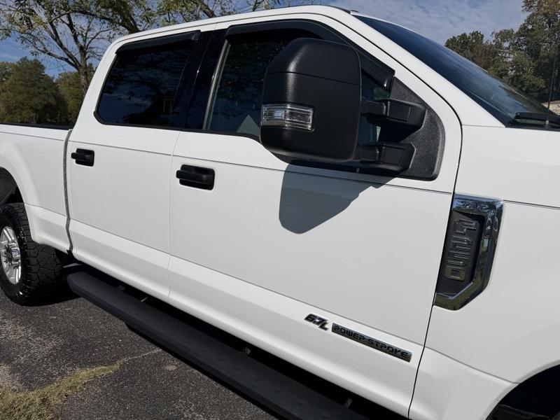 Ford F-250 SD XLT Crew Cab 4WD 2017