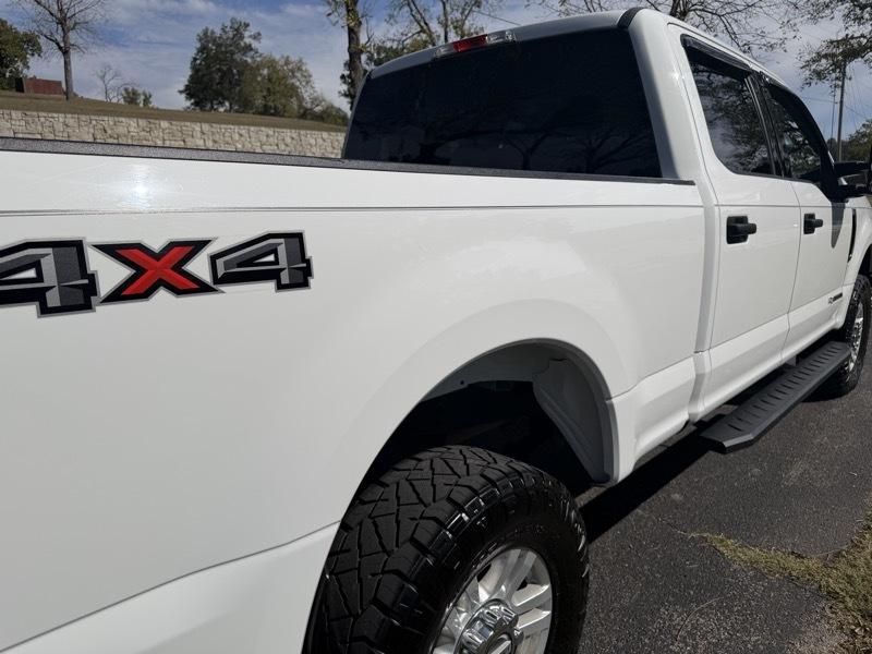 Ford F-250 SD XLT Crew Cab 4WD 2017