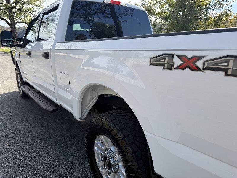 Ford F-250 SD XLT Crew Cab 4WD 2017