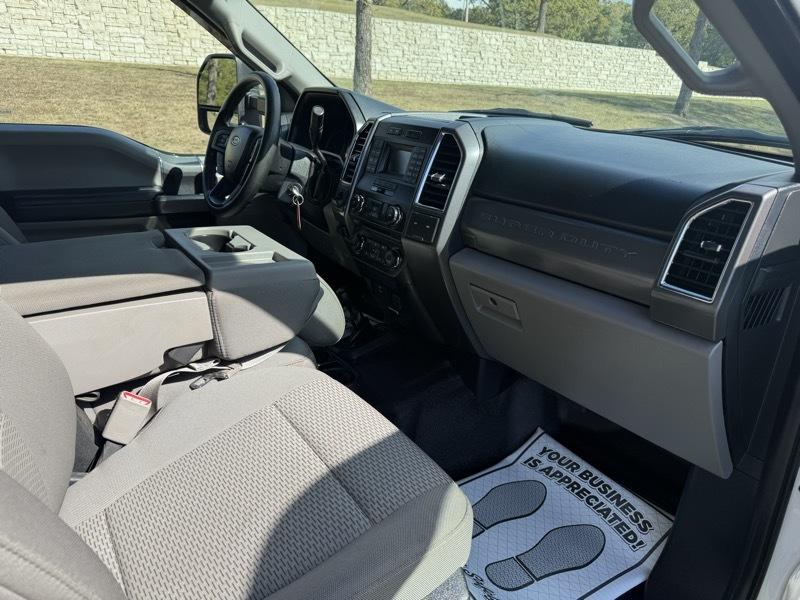 Ford F-250 SD XLT Crew Cab 4WD 2017