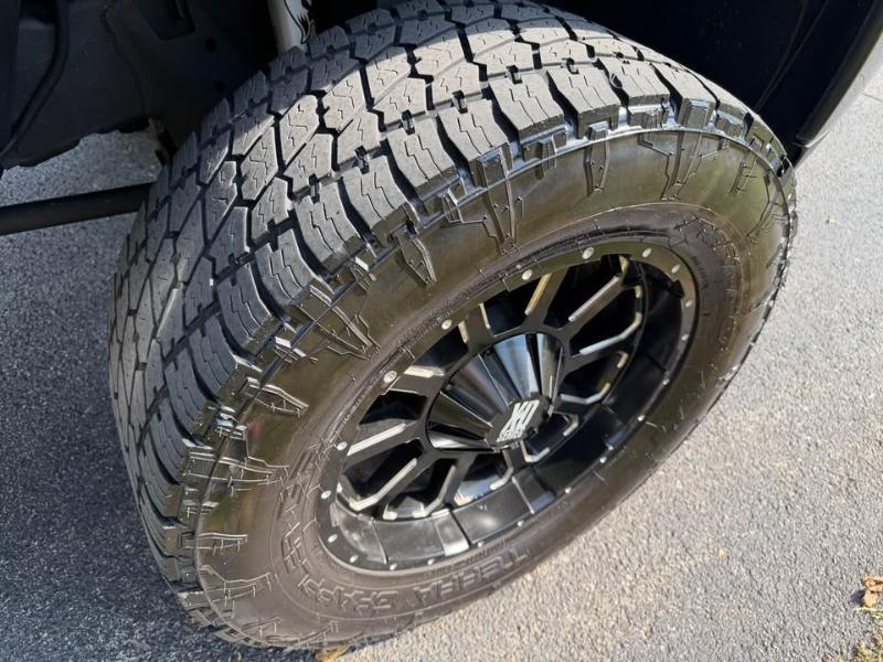 GMC Sierra 2500HD Denali Crew Cab 4WD 2014