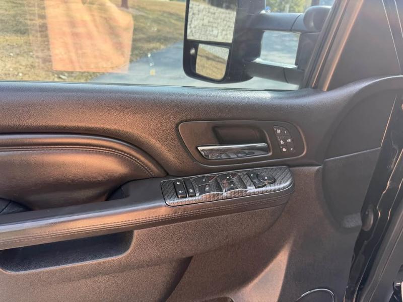 GMC Sierra 2500HD Denali Crew Cab 4WD 2014