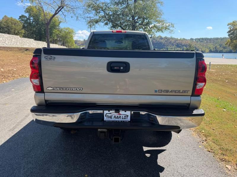 Chevrolet Silverado 2500HD 4WD 2003