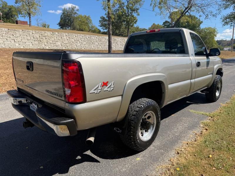Chevrolet Silverado 2500HD 4WD 2003