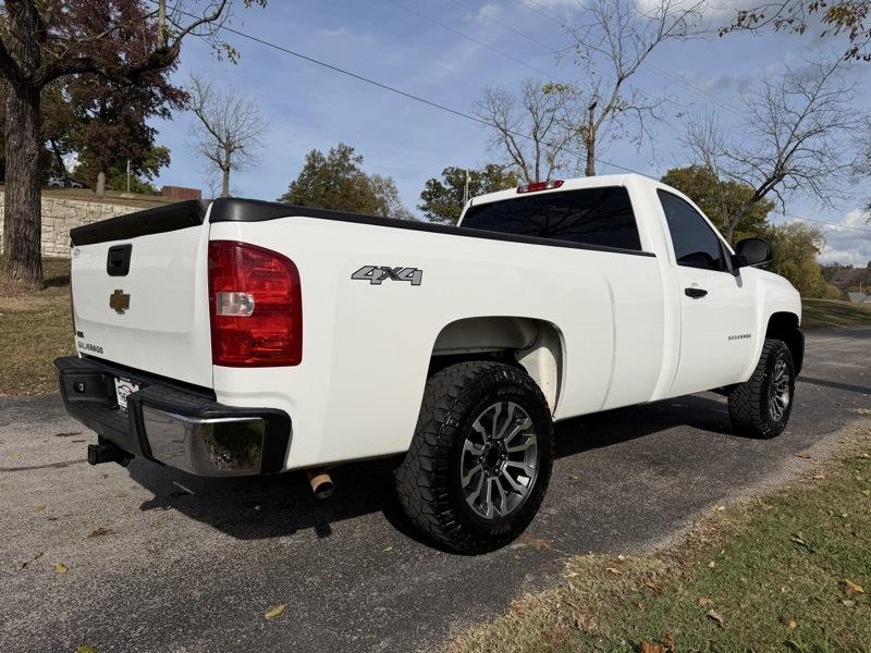 Chevrolet Silverado 1500 Work Truck 4WD 2010