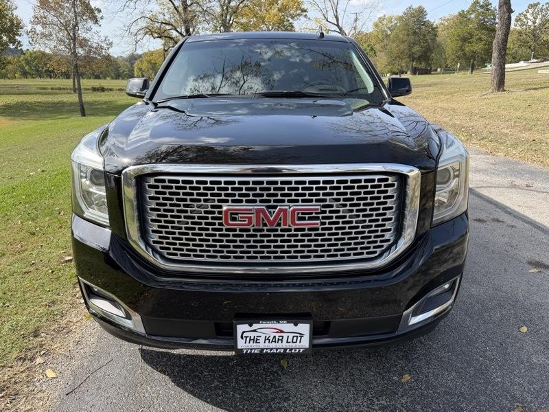GMC Yukon XL Denali 4WD 2016