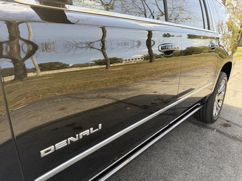 GMC Yukon XL Denali 4WD 2016