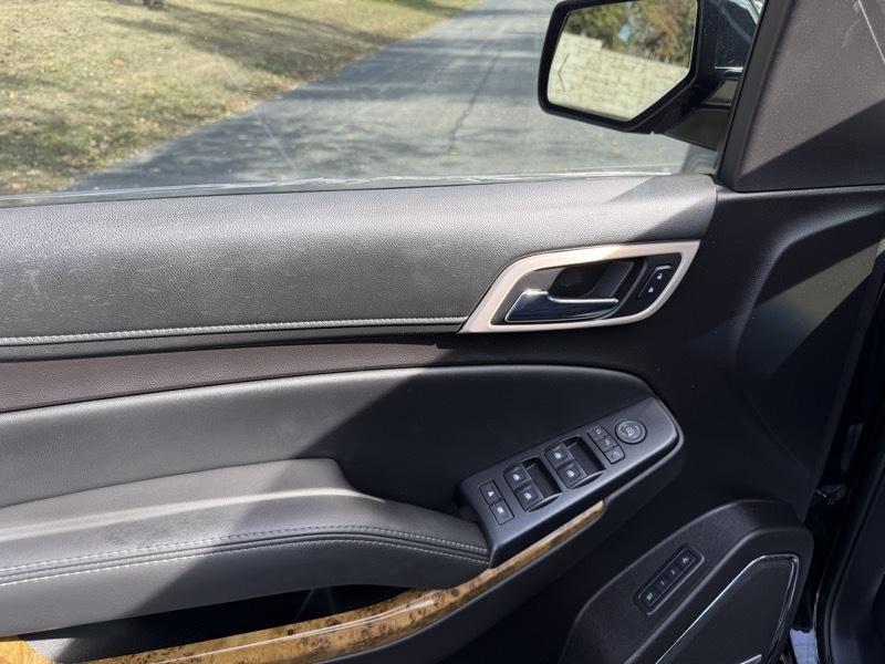 GMC Yukon XL Denali 4WD 2016