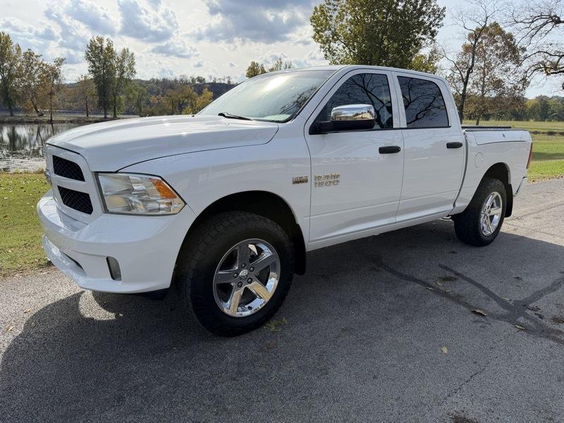 RAM 1500 Tradesman Crew Cab SWB 4WD 2014