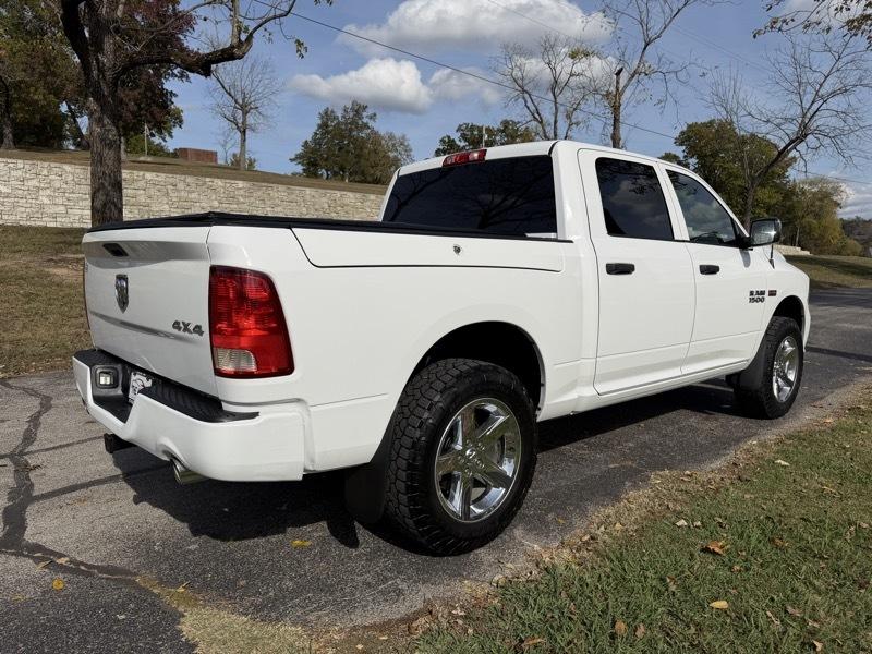 RAM 1500 Tradesman Crew Cab SWB 4WD 2014