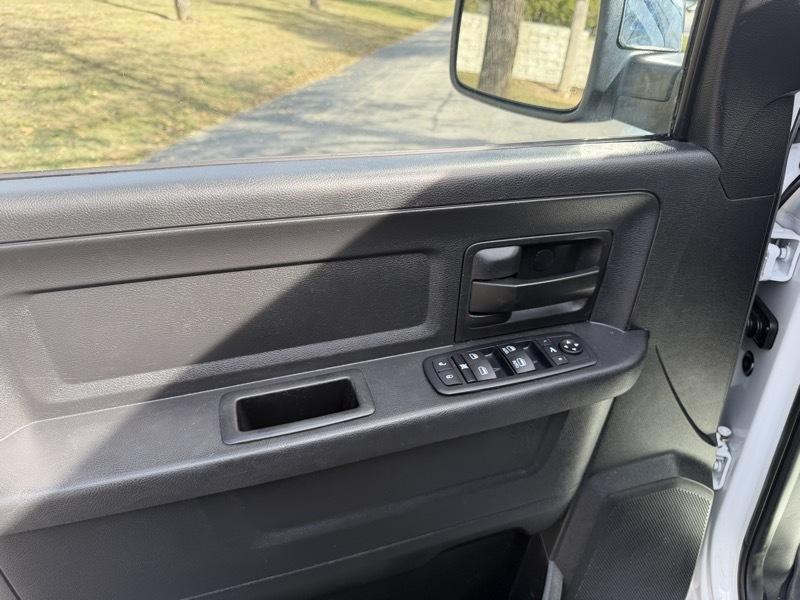 RAM 1500 Tradesman Crew Cab SWB 4WD 2014