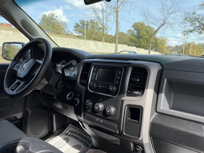 RAM 1500 Tradesman Crew Cab SWB 4WD 2014