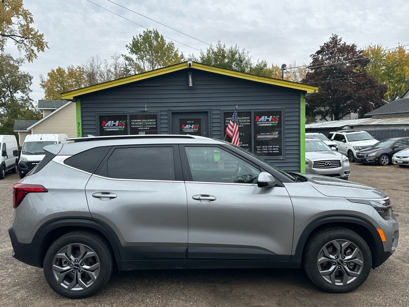 Kia Seltos S IVT AWD 2024 Kia Seltos S IVT AWD 2024