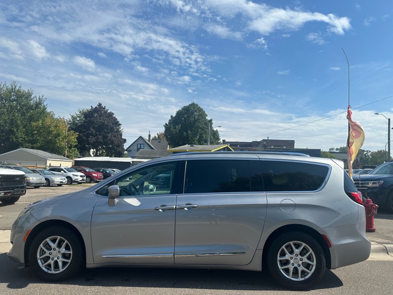 Chrysler Pacifica Touring L FWD 2020 Chrysler Pacifica Touring L FWD 2020