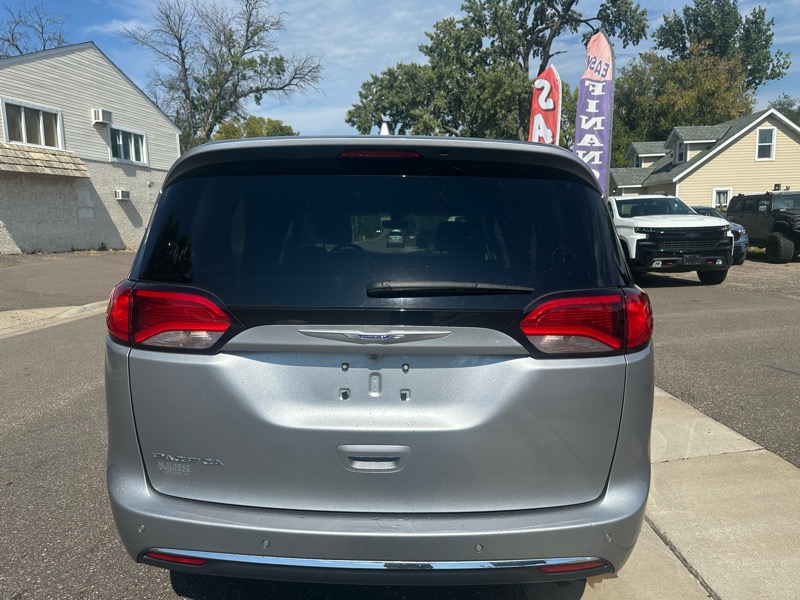 Chrysler Pacifica Touring L FWD 2020 Chrysler Pacifica Touring L FWD 2020