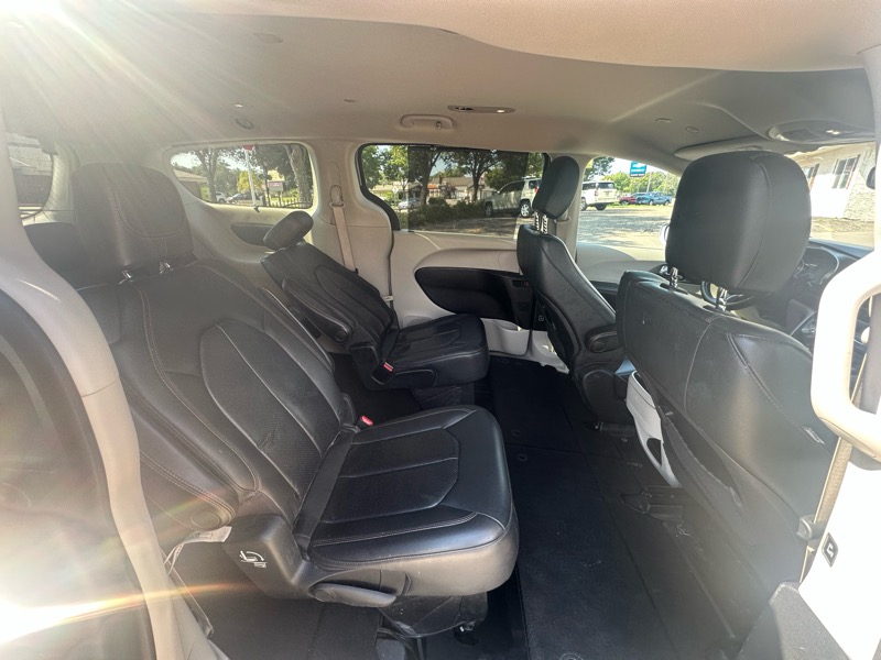 Chrysler Pacifica Touring L FWD 2020 Chrysler Pacifica Touring L FWD 2020