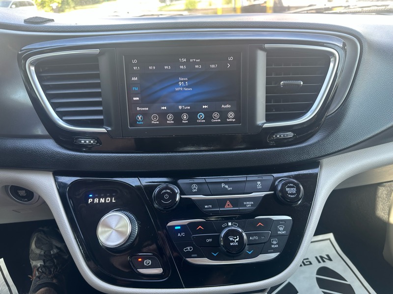 Chrysler Pacifica Touring L FWD 2020 Chrysler Pacifica Touring L FWD 2020
