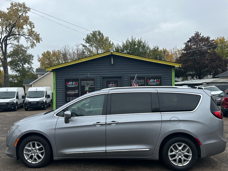 Chrysler Pacifica Touring L FWD 2020 Chrysler Pacifica Touring L FWD 2020