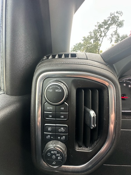 Chevrolet Silverado 1500 LTD 4WD Crew Cab 147" LT Trail Boss 2022 Chevrolet Silverado 1500 LTD 4WD Crew Cab 147" LT Trail Boss 2022