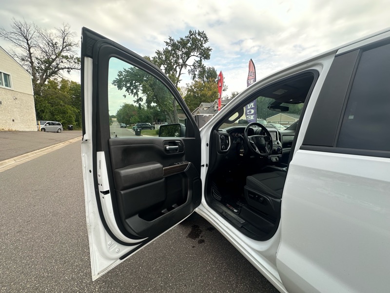 Chevrolet Silverado 1500 LTD 4WD Crew Cab 147" LT Trail Boss 2022 Chevrolet Silverado 1500 LTD 4WD Crew Cab 147" LT Trail Boss 2022