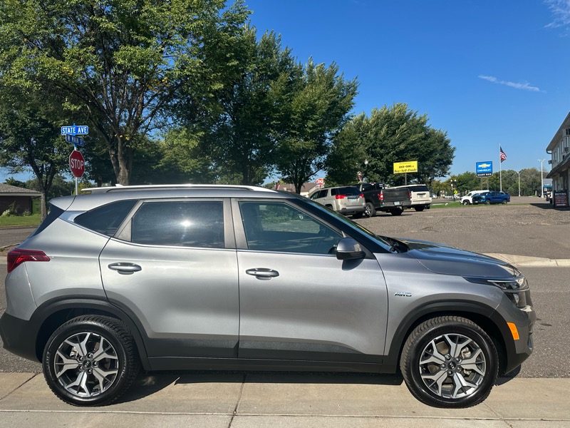 Kia Seltos EX IVT AWD 2021 Kia Seltos EX IVT AWD 2021