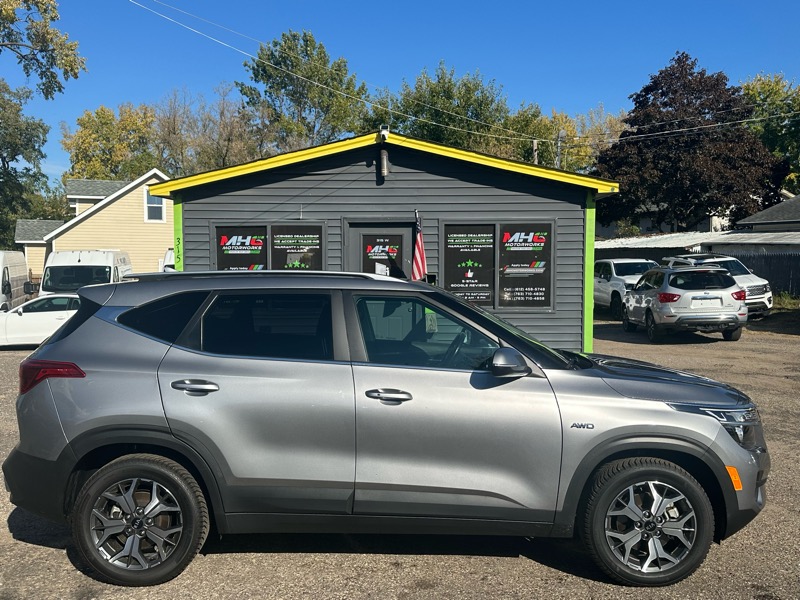 Kia Seltos EX IVT AWD 2021 Kia Seltos EX IVT AWD 2021