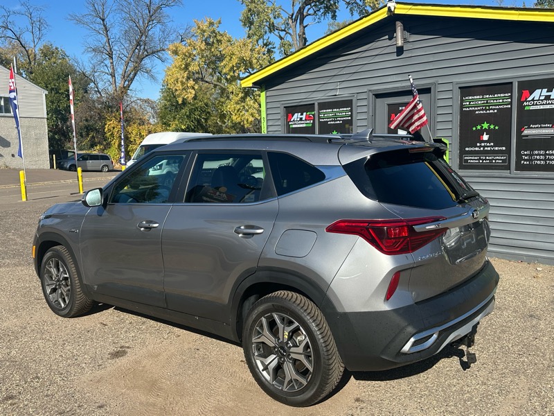 Kia Seltos EX IVT AWD 2021 Kia Seltos EX IVT AWD 2021