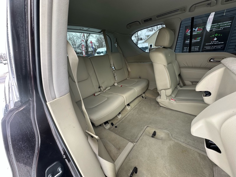 Infiniti QX56 4WD 4dr 7-passenger 2012