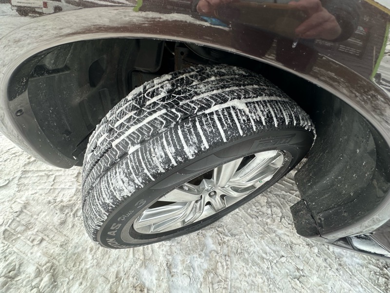 Infiniti QX56 4WD 4dr 7-passenger 2012