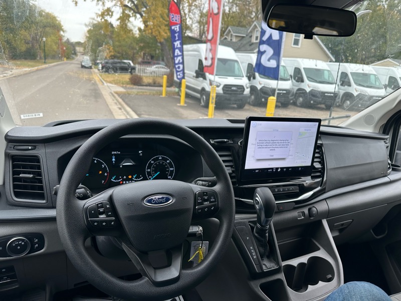 Ford Transit Passenger Wagon T-350 148" Low Roof XLT RWD 2025 Ford Transit Passenger Wagon T-350 148" Low Roof XLT RWD 2025