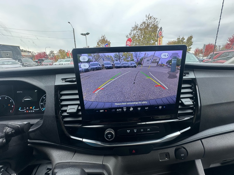 Ford Transit Passenger Wagon T-350 148" Low Roof XLT RWD 2025 Ford Transit Passenger Wagon T-350 148" Low Roof XLT RWD 2025