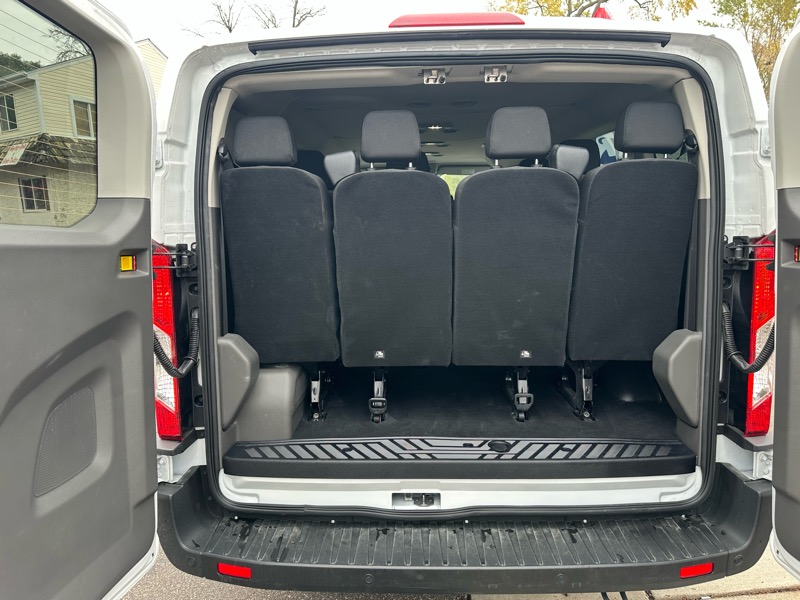 Ford Transit Passenger Wagon T-350 148" Low Roof XLT RWD 2025 Ford Transit Passenger Wagon T-350 148" Low Roof XLT RWD 2025