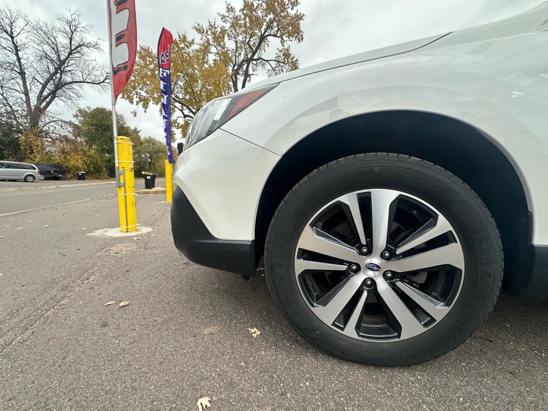 Subaru Outback 2.5i Limited 2019 Subaru Outback 2.5i Limited 2019