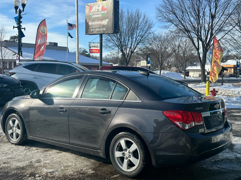 Chevrolet Cruze Limited 4dr Sdn Auto LT w/1LT 2016