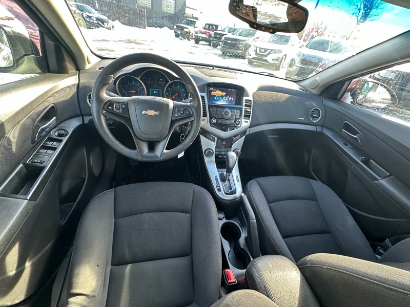 Chevrolet Cruze Limited 4dr Sdn Auto LT w/1LT 2016