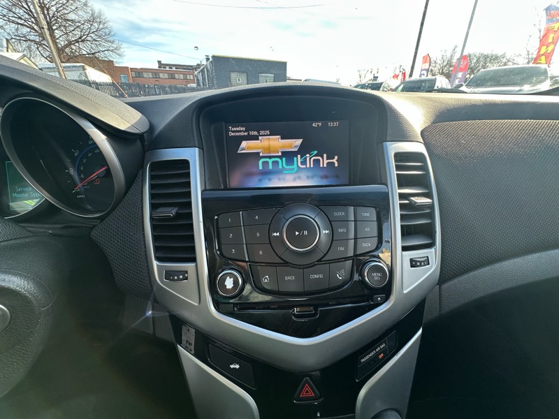 Chevrolet Cruze Limited 4dr Sdn Auto LT w/1LT 2016