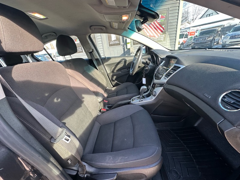 Chevrolet Cruze Limited 4dr Sdn Auto LT w/1LT 2016