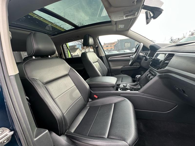 Volkswagen Atlas 3.6L V6 SE w/Technology 4MOTION 2022