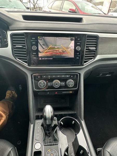 Volkswagen Atlas 3.6L V6 SE w/Technology 4MOTION 2022