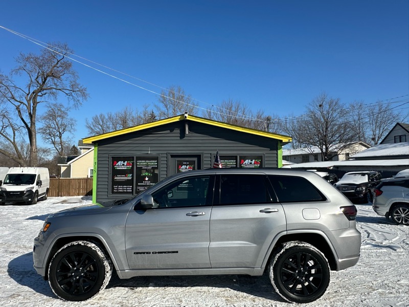 Jeep Grand Cherokee Laredo 4WD 2020