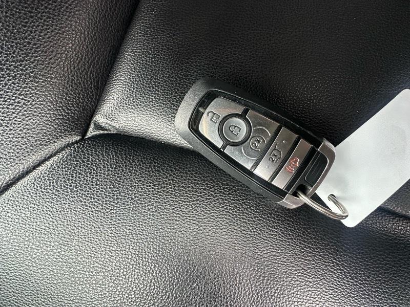 Ford Explorer XLT 4WD 2020