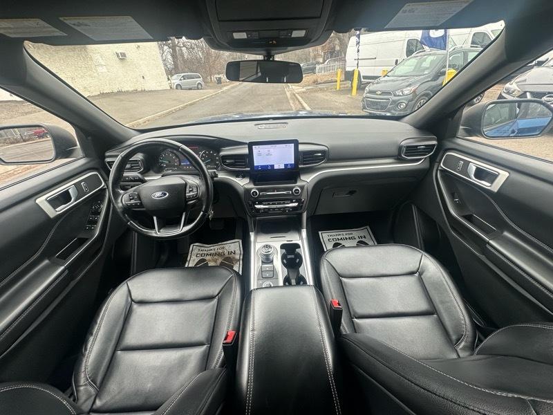 Ford Explorer XLT 4WD 2020