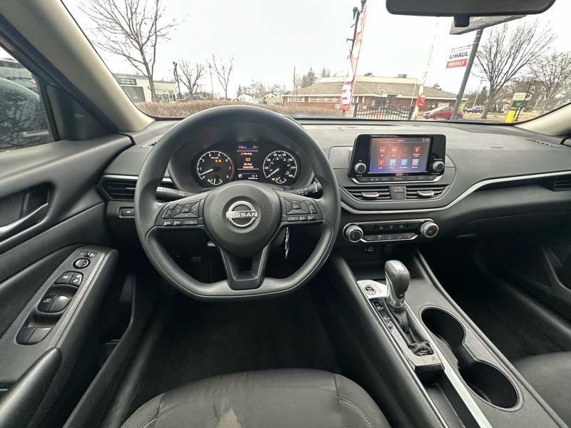 Nissan Altima 2.5 S Sedan 2024