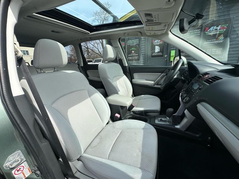 Subaru Forester 4dr Auto 2.5i Premium PZEV 2014