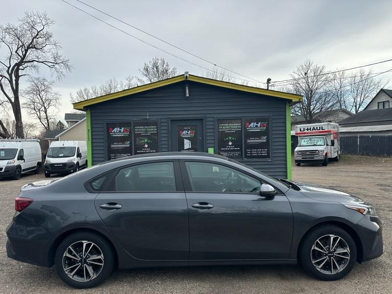 Kia Forte LXS IVT 2024