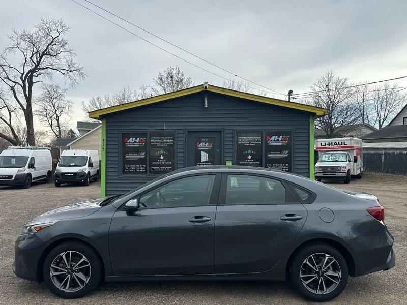 Kia Forte LXS IVT 2024