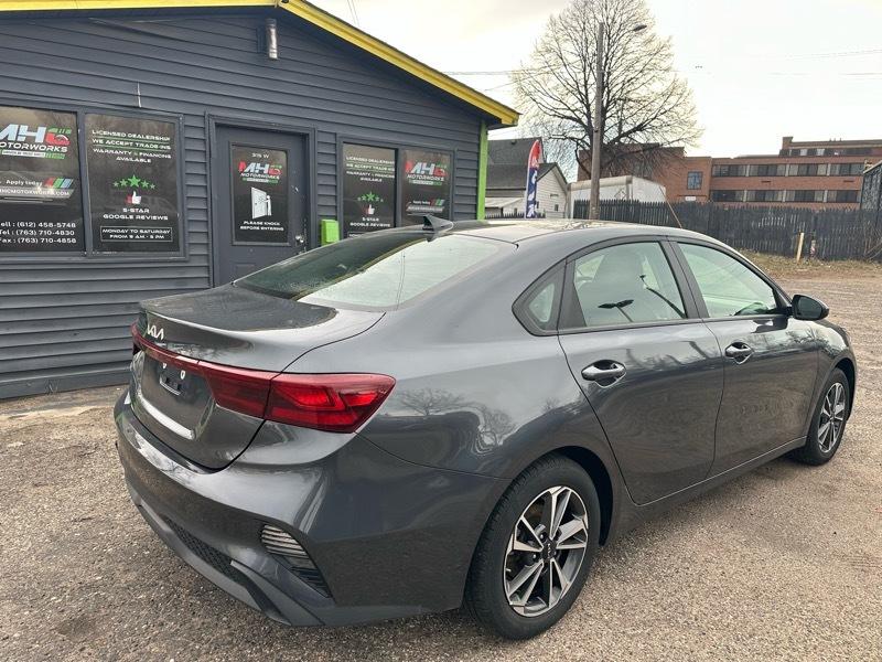 Kia Forte LXS IVT 2024