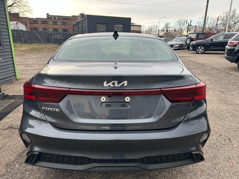 Kia Forte LXS IVT 2024