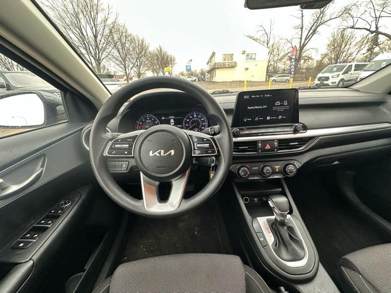 Kia Forte LXS IVT 2024